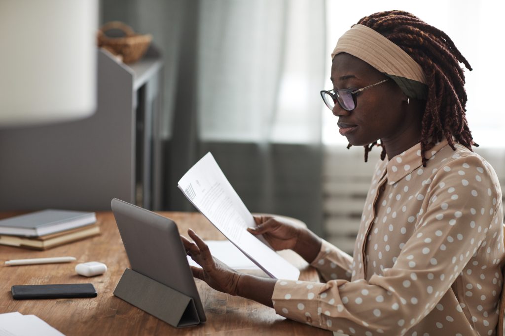 femme étude finance