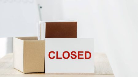 Comprendre la parution d’une annonce légale de cessation d’activité : étapes et enjeux closed bureau